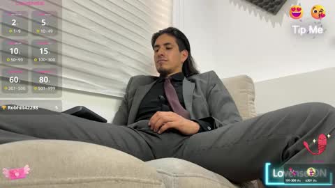 Snapshot of tom_blunt96 chatting on 02-20-25, 06:02 TOM online show from 02-20-25, 06:02