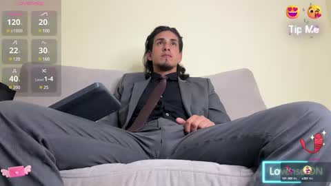 Snapshot of tom_blunt96 chatting on 03-10-25, 10:15 TOM online show from 03-10-25, 10:15