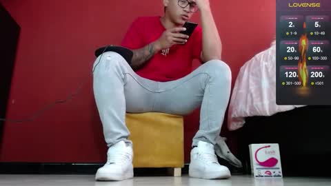 Tom online show from 02-07-25, 07:27