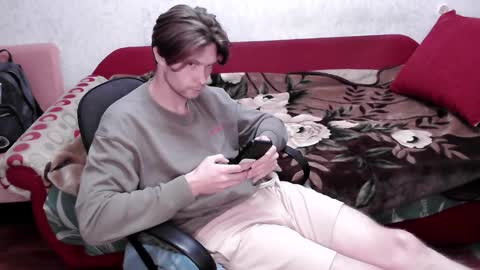 Snapshot of tom_elmo chatting on 10-01-25, 11:22 Tom Elmo online show from 10-01-25, 11:22