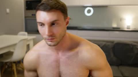 Tom online show from 11-17-25, 06:24