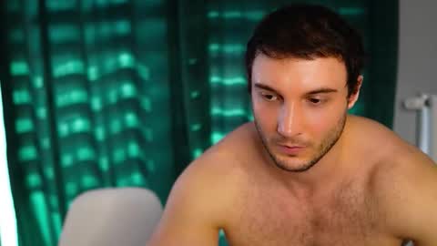 Tom online show from 03-11-26, 08:20