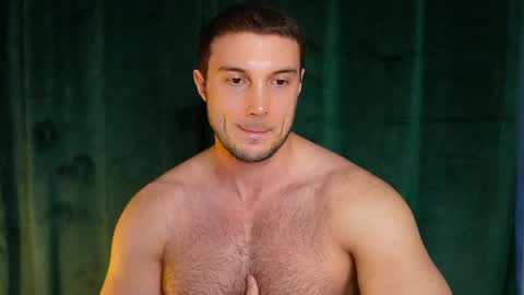 Snapshot of tom_fordd chatting on 05-07-26, 05:40 Tom online show from 05-07-26, 05:40