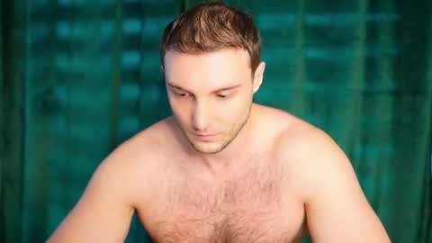 Snapshot of tom_fordd chatting on 06-17-26, 05:54 Tom online show from 06-17-26, 05:54