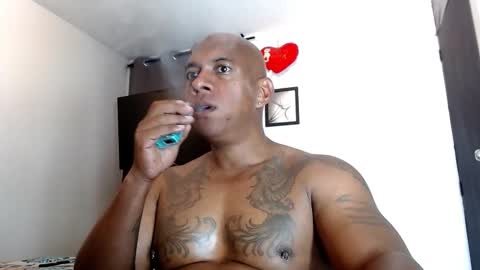 Tom Miller online show from 10-06-25, 07:00