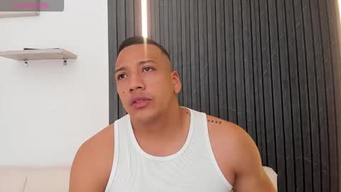 Tom muscle1 online show from 09-09-25, 11:43