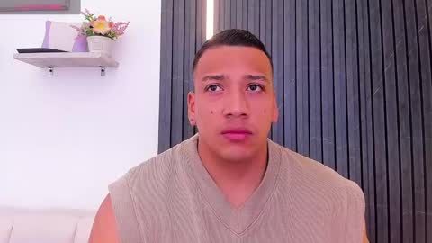 Tom muscle1 online show from 09-18-25, 11:45