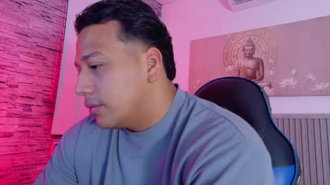 Tom muscle1 online show from 04-24-26, 11:45