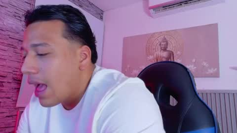 Tom muscle1 online show from 04-28-26, 11:59