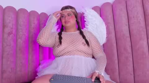 Tom Silver  online show from 12-21-24, 02:19