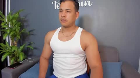 Tom Sin online show from 12-14-24, 09:02