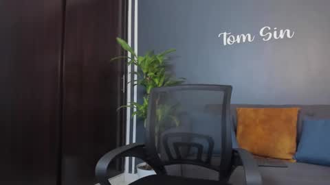 Tom Sin online show from 01-11-25, 06:12