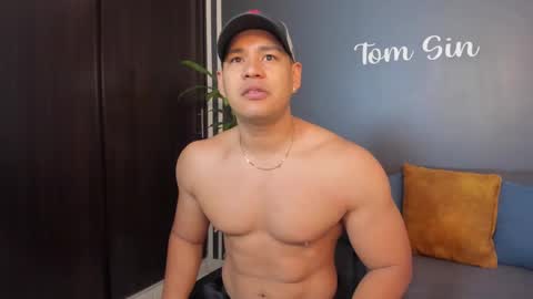 Tom Sin online show from 01-18-25, 12:57