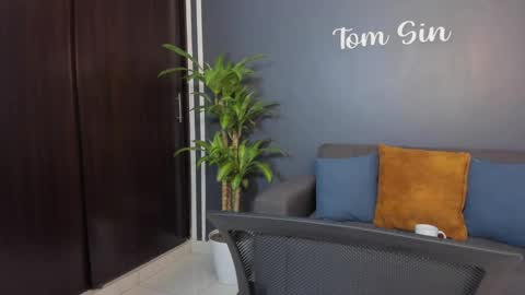 Tom Sin online show from 01-21-25, 08:00