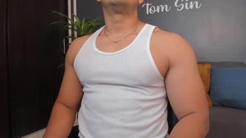 Tom Sin online show from 02-13-25, 07:10