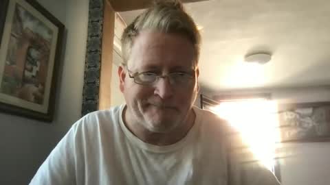 Hola online show from 01-23-25, 05:52