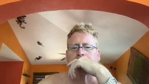 Hola online show from 09-17-25, 06:42