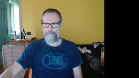 Tomas Milian online show from 10-22-25, 07:41