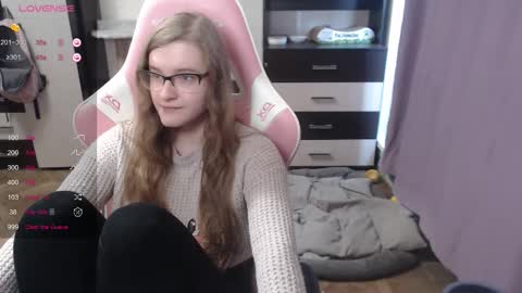 tomato_tease online show from 09-18-25, 12:29