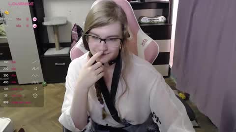 tomato_tease online show from 10-21-25, 02:07