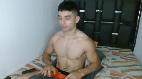 tomaz_18 online show from 04-06-26, 08:10