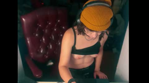 tomboy_titties online show from 11-26-25, 03:29