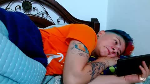 Blue online show from 01-28-25, 04:50