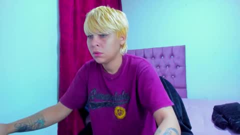 tomboygirl69 online show from 10-19-25, 09:15