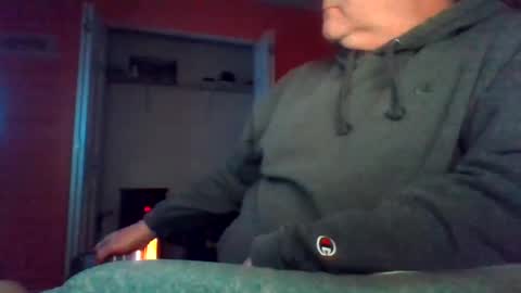 Snapshot of tomcat4848 chatting on 02-11-25, 04:22 tomcat4848 online show from 02-11-25, 04:22