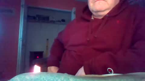 Snapshot of tomcat4848 chatting on 12-14-25, 09:47 tomcat4848 online show from 12-14-25, 09:47