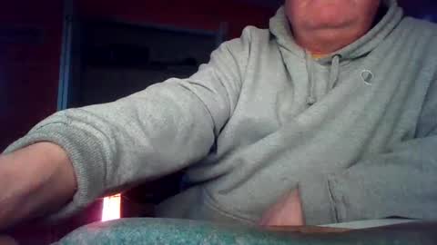 tomcat4848 online show from 12-14-25, 09:52