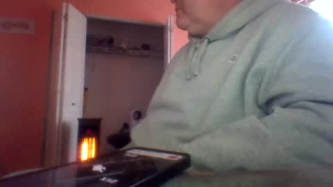 tomcat4848 online show from 04-21-26, 08:23