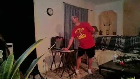 Snapshot of tomcatsawyer chatting on 11-15-25, 12:30 sirmuggsalot online show from 11-15-25, 12:30