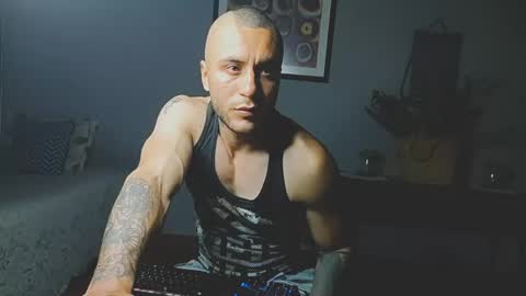tomDavisXl online show from 05-17-26, 03:26