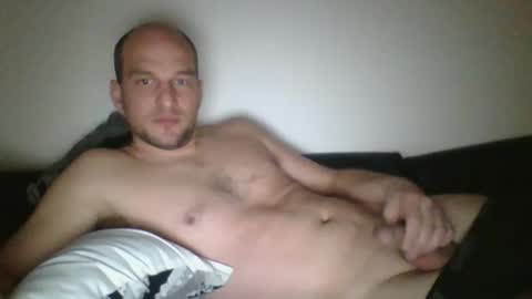 Snapshot of tome55555 chatting on 01-14-26, 10:25 tome55555 online show from 01-14-26, 10:25