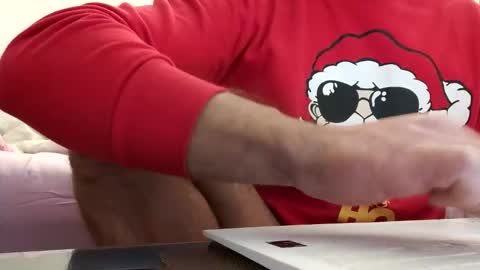 Snapshot of tomgas02 chatting on 12-16-25, 01:10 tomgas02 online show from 12-16-25, 01:10