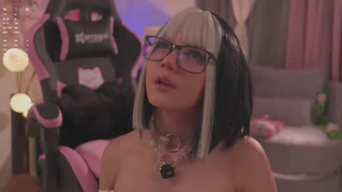  Tomie  online show from 09-26-25, 01:53