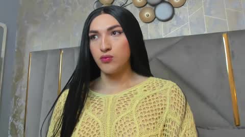 Snapshot of tomlondon_ chatting on 01-17-25, 11:49   online show from 01-17-25, 11:49