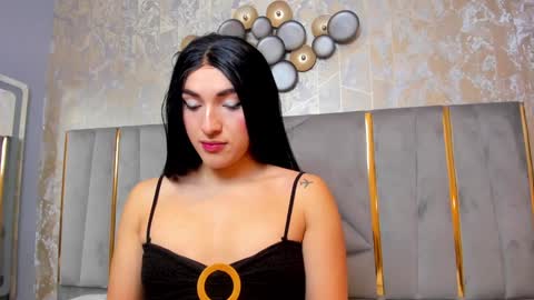 Snapshot of tomlondon_ chatting on 02-03-25, 11:42   online show from 02-03-25, 11:42