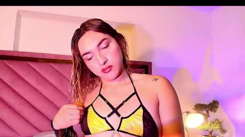Snapshot of tomlondon_ chatting on 09-19-25, 12:50   online show from 09-19-25, 12:50