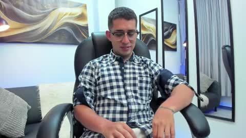 Tomas online show from 04-08-26, 04:01