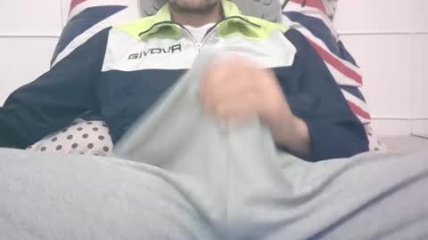 tommaso9046 online show from 01-19-25, 03:42