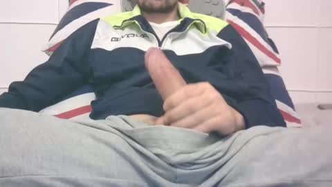 tommaso9046 online show from 02-02-25, 03:39