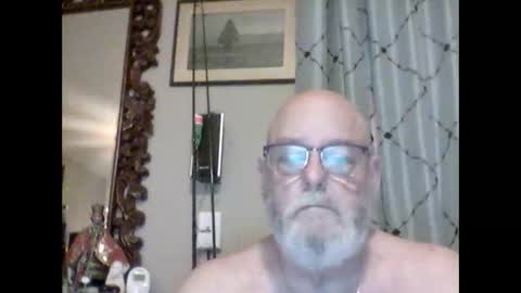 Snapshot of tommierose chatting on 11-24-25, 12:32 Tommie online show from 11-24-25, 12:32