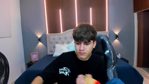 Tommy  online show from 09-17-25, 03:30