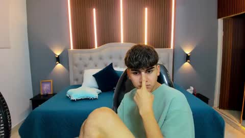 Tommy  online show from 10-07-25, 03:25