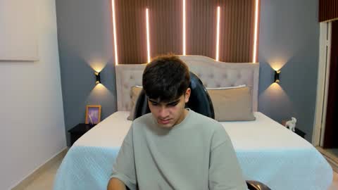 Snapshot of tommy18__ chatting on 11-04-25, 03:38 Tommy online show from 11-04-25, 03:38