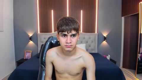 Snapshot of tommy18__ chatting on 11-14-25, 05:17 Tommy online show from 11-14-25, 05:17