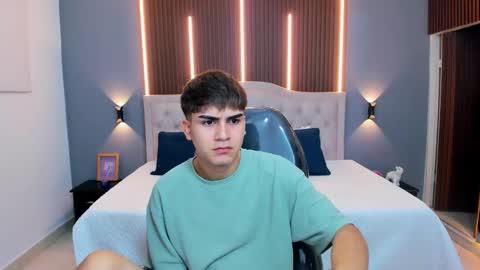 Tommy  online show from 12-20-25, 03:57