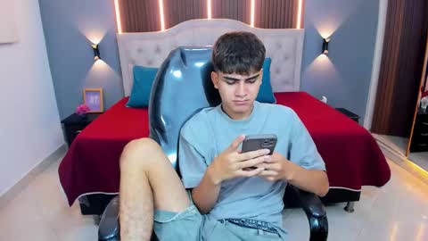 Tommy  online show from 02-10-26, 03:32